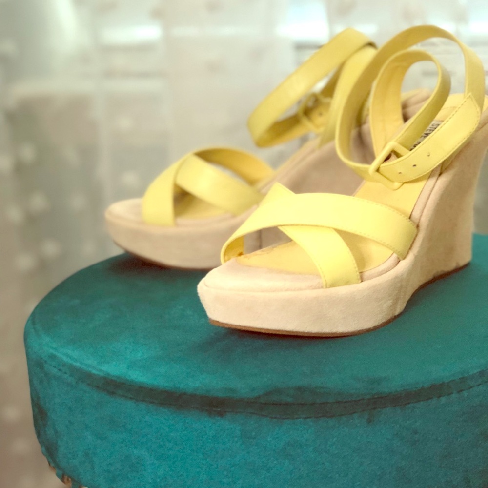 Yellow Leather, Suede Bottom , and Straps😊